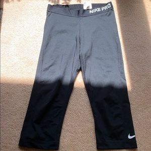 Nike Pro Dri-Fit Cropped Leggings